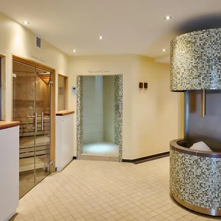 فندق Kallbach 4*